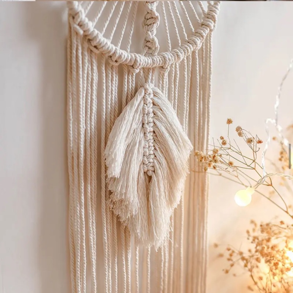 Macramé Wall Hanging with Feather Accents & light Boho Wall Art Tapestry Home - Picture 3 of 3